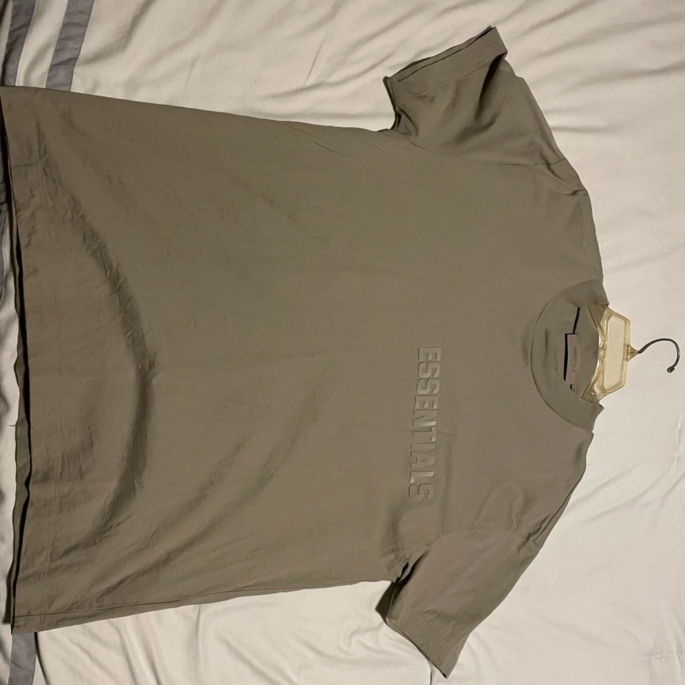 Essentials “seal” t shirt